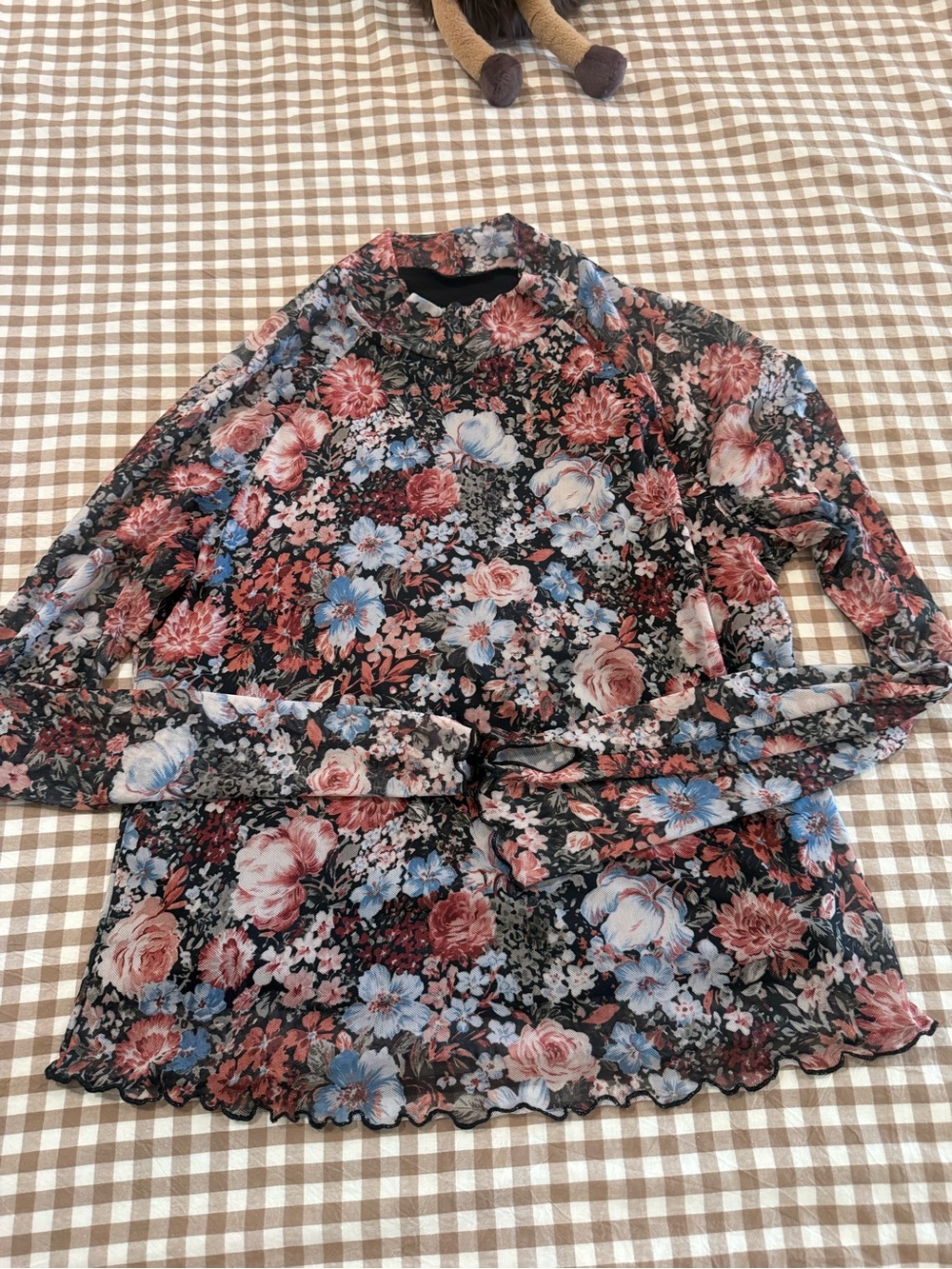 Floral Mesh Long-Sleeve Women's Top in Black and Rose